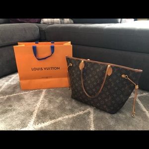 Authentic Louis Vuitton Neverfull MM Monogram Bag